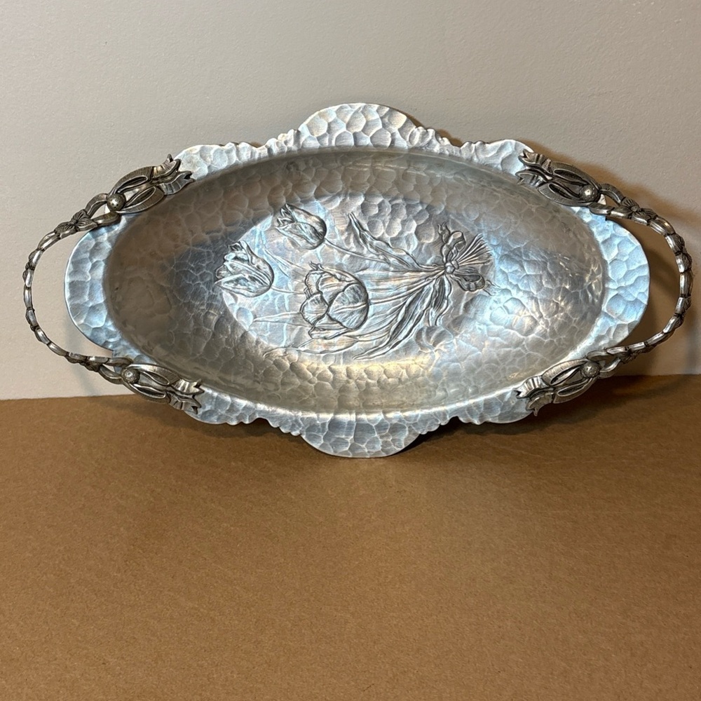 Aluminum Tray Hammered Rodney Kent Tulips Floral Design Bows #404 Vintage